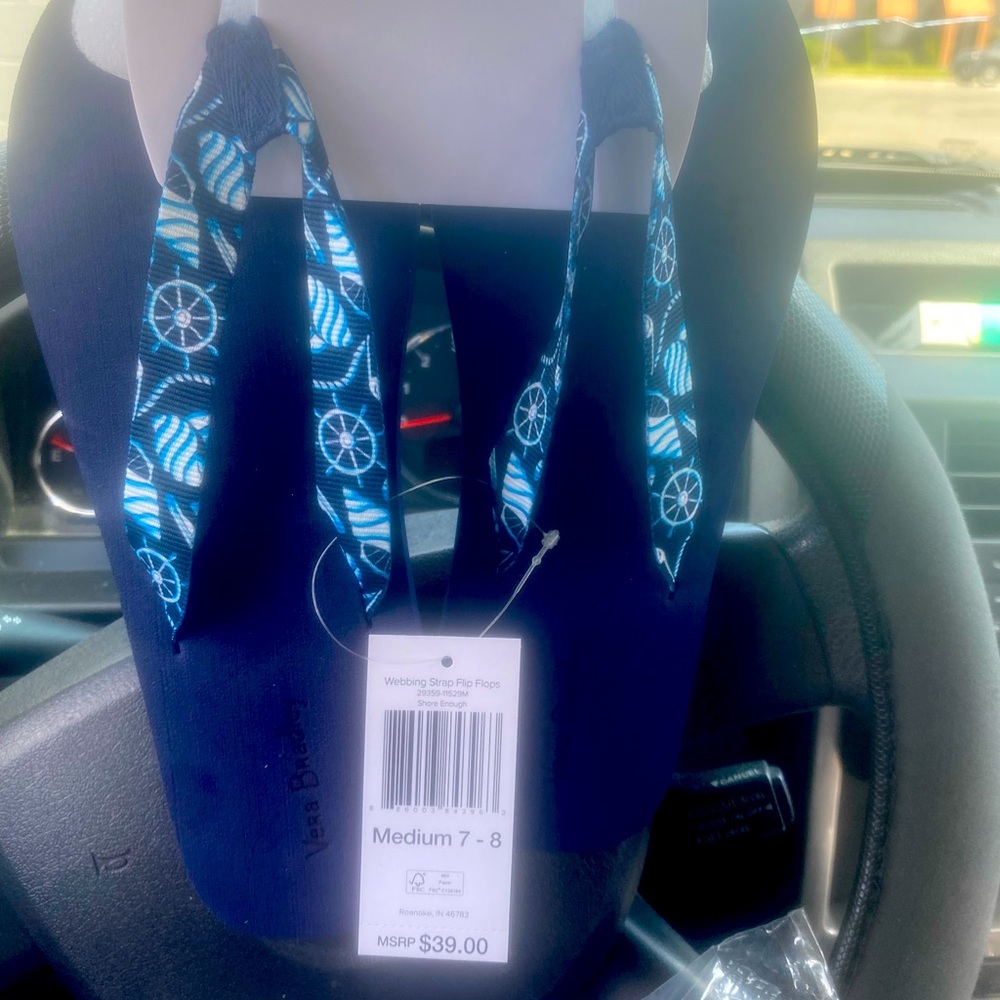 BRAND NEW VERA BRADLEY FLIP FLOPS WITH TAGS